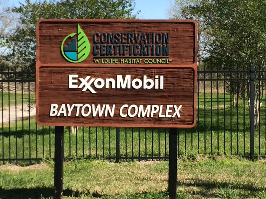 exxon mobile baytown complex sign
