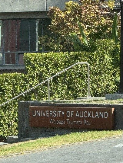 university of auckland sign
